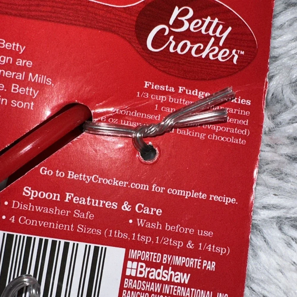 Betty Crocker Red Plastic Measuring Spoons Set 4 Piece Dishwasher Safe New